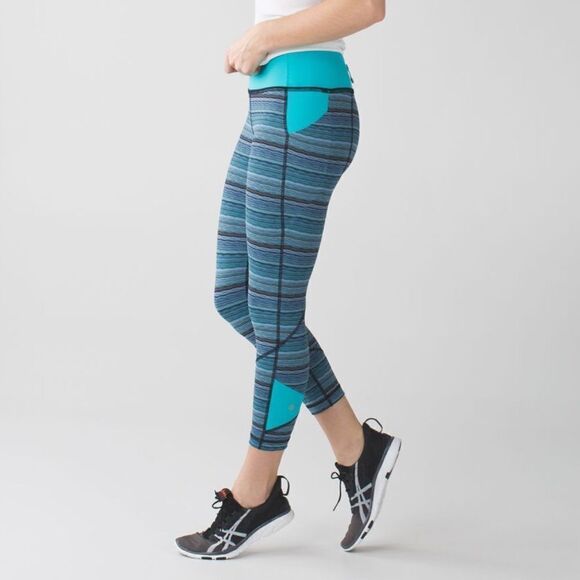 lululemon athletica Pants - Lululemon pace rival cropped leggings 6